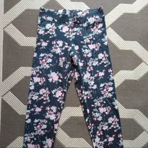 Invite Only flower soft leggings - Sz XS & S